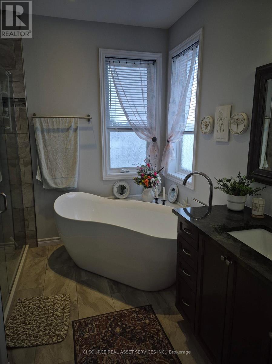 6 Macneil Court, Brantford, Ontario  N3S 0G3 - Photo 19 - X12603616