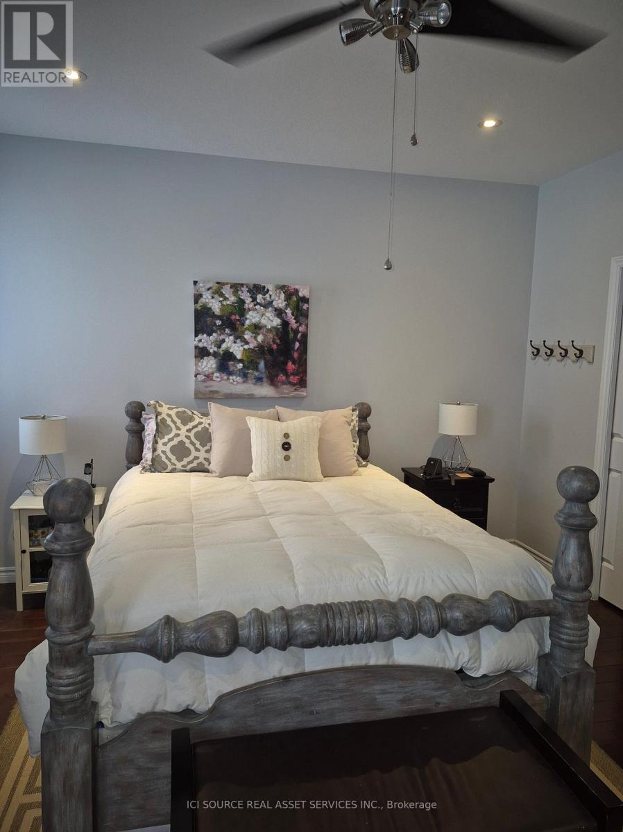 6 Macneil Court, Brantford, Ontario  N3S 0G3 - Photo 9 - X12603616