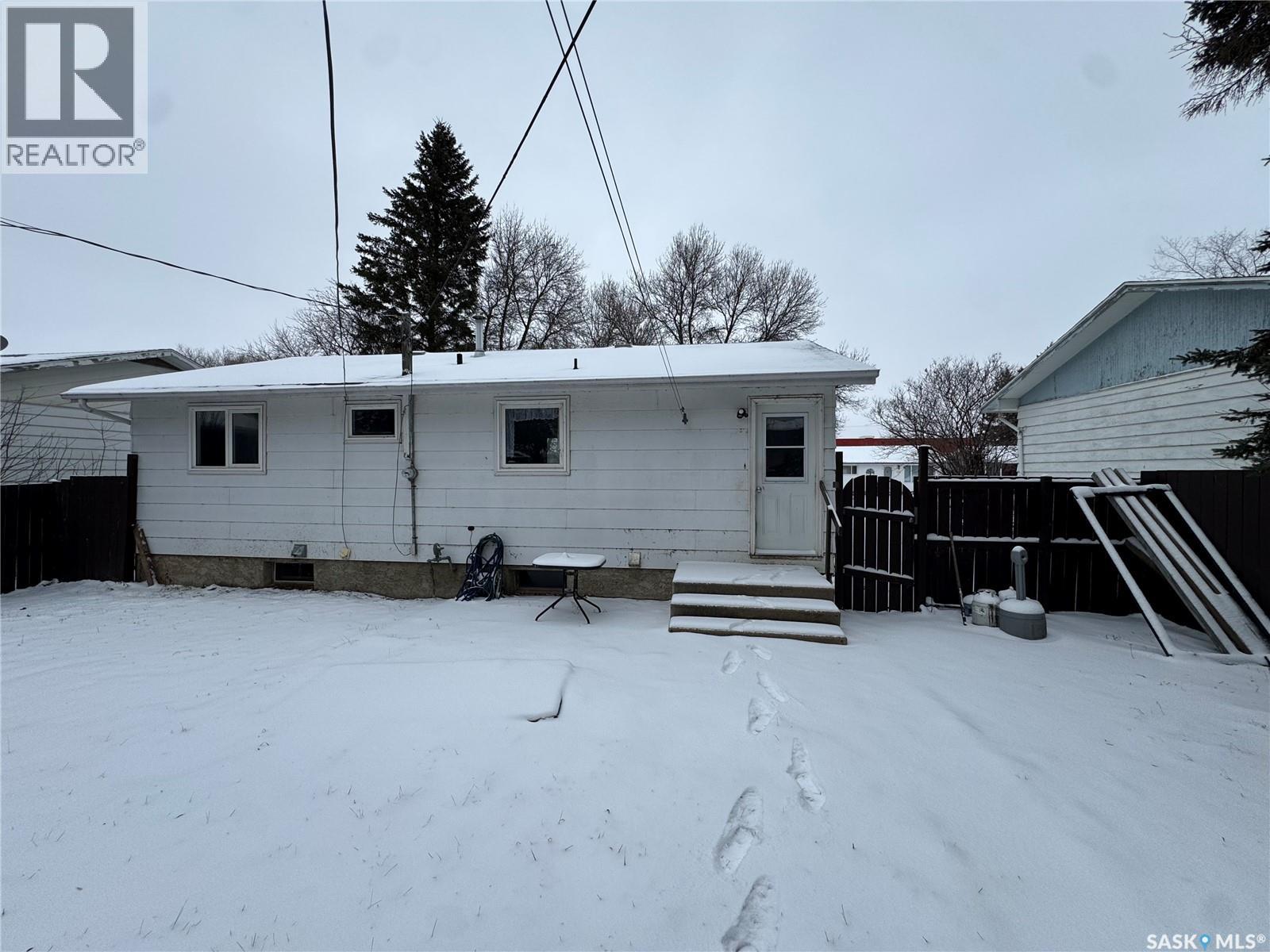 414 3rd Avenue N, Naicam, Saskatchewan  S0K 2Z0 - Photo 2 - SK008567