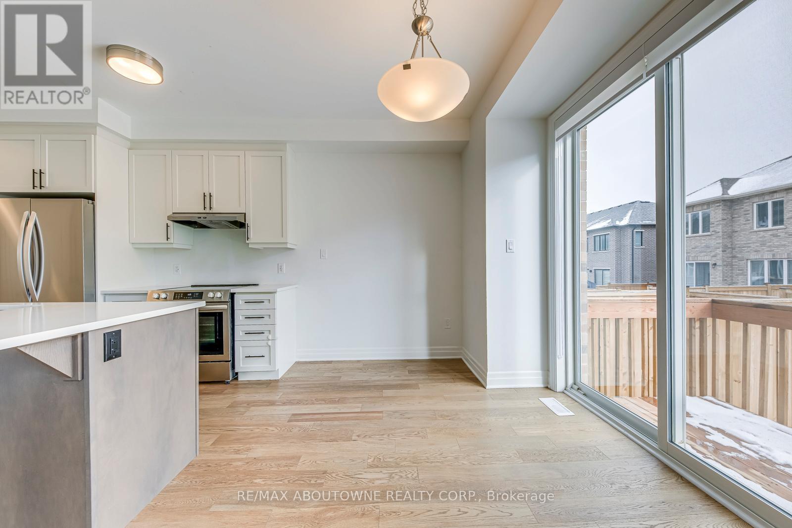 1232 Wheat Boom Drive, Oakville, Ontario L6H 7Y3 - Photo 14 - W12500514