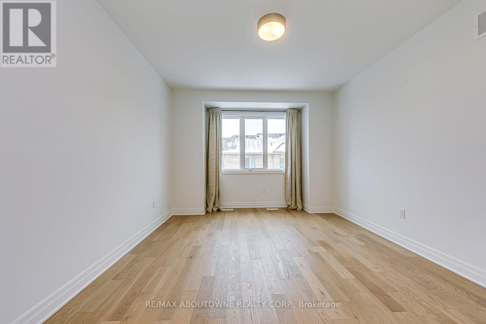 1232 Wheat Boom Drive, Oakville, Ontario L6H 7Y3 - Photo 25 - W12500514