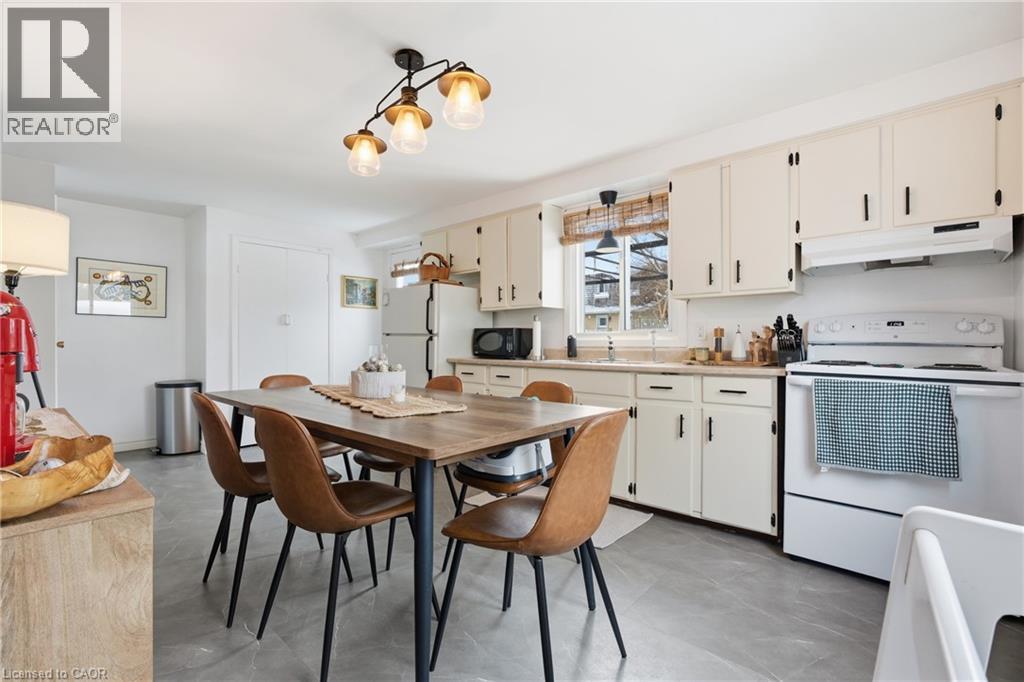 45b Karen Walk, Waterloo, Ontario  N2L 5X1 - Photo 10 - 40790992