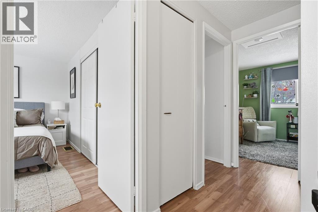 45b Karen Walk, Waterloo, Ontario  N2L 5X1 - Photo 16 - 40790992