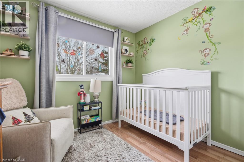 45b Karen Walk, Waterloo, Ontario  N2L 5X1 - Photo 20 - 40790992