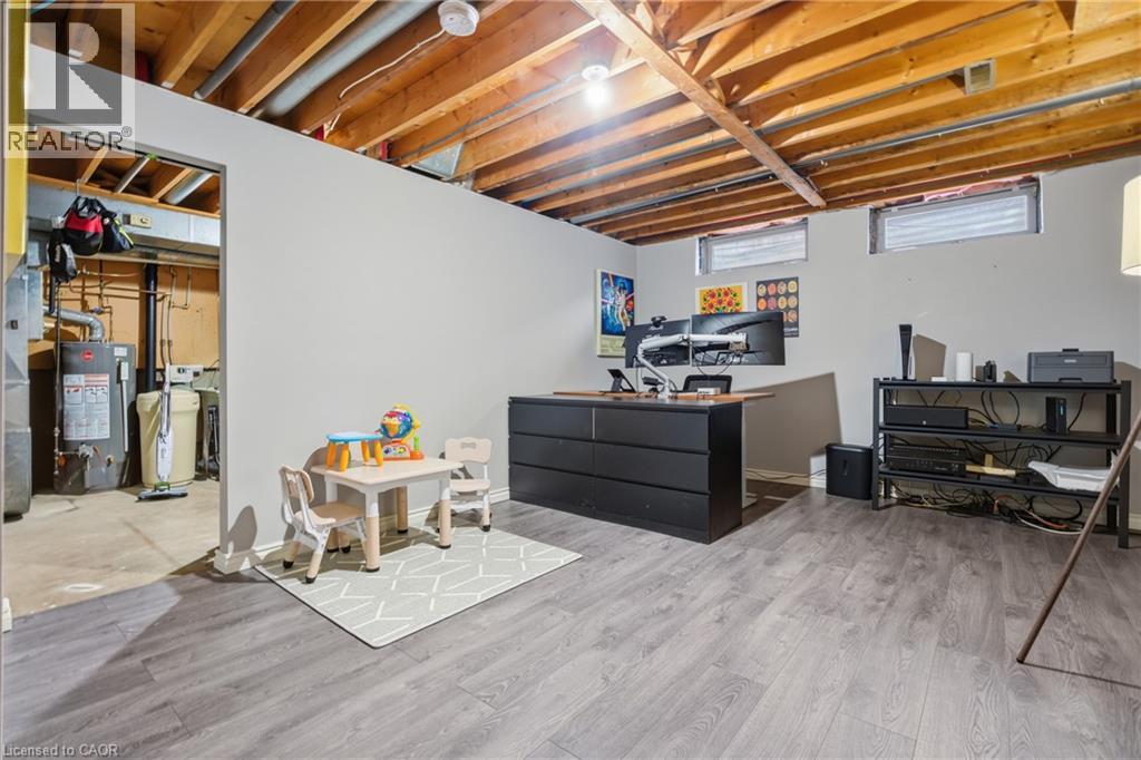 45b Karen Walk, Waterloo, Ontario  N2L 5X1 - Photo 22 - 40790992