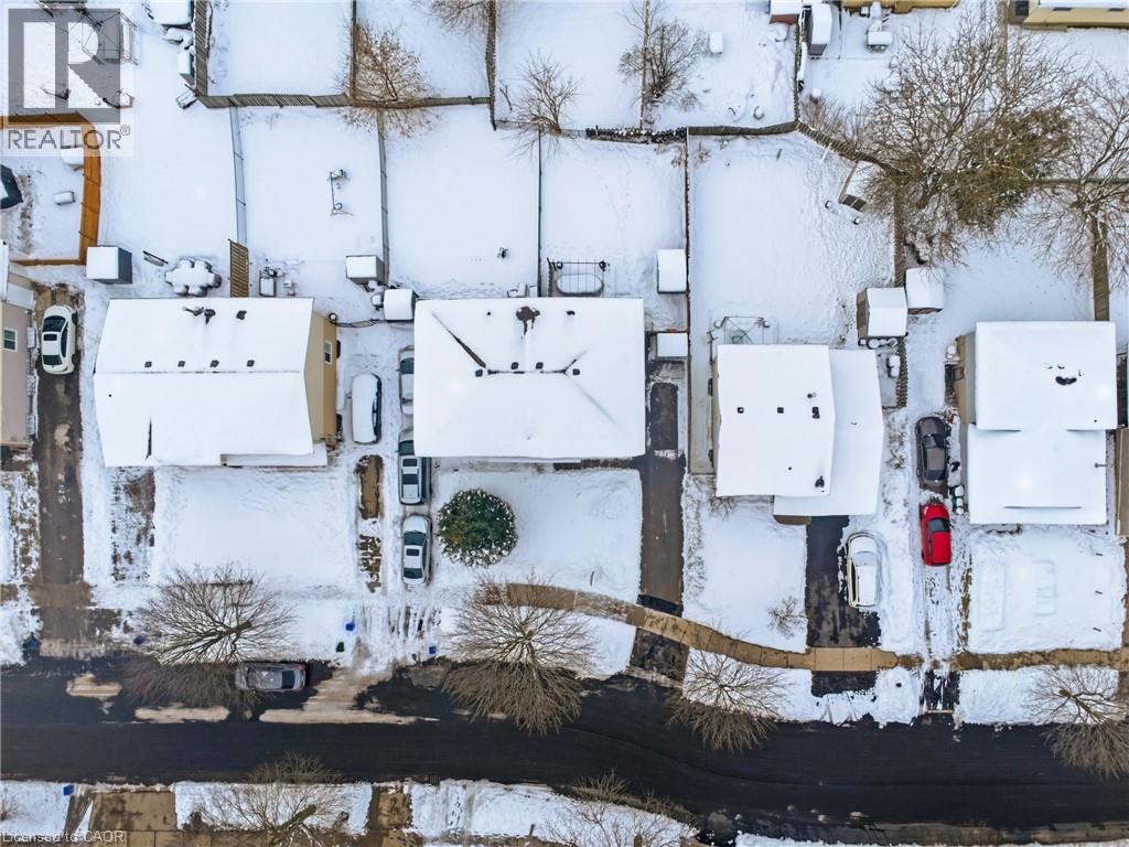 45b Karen Walk, Waterloo, Ontario  N2L 5X1 - Photo 28 - 40790992