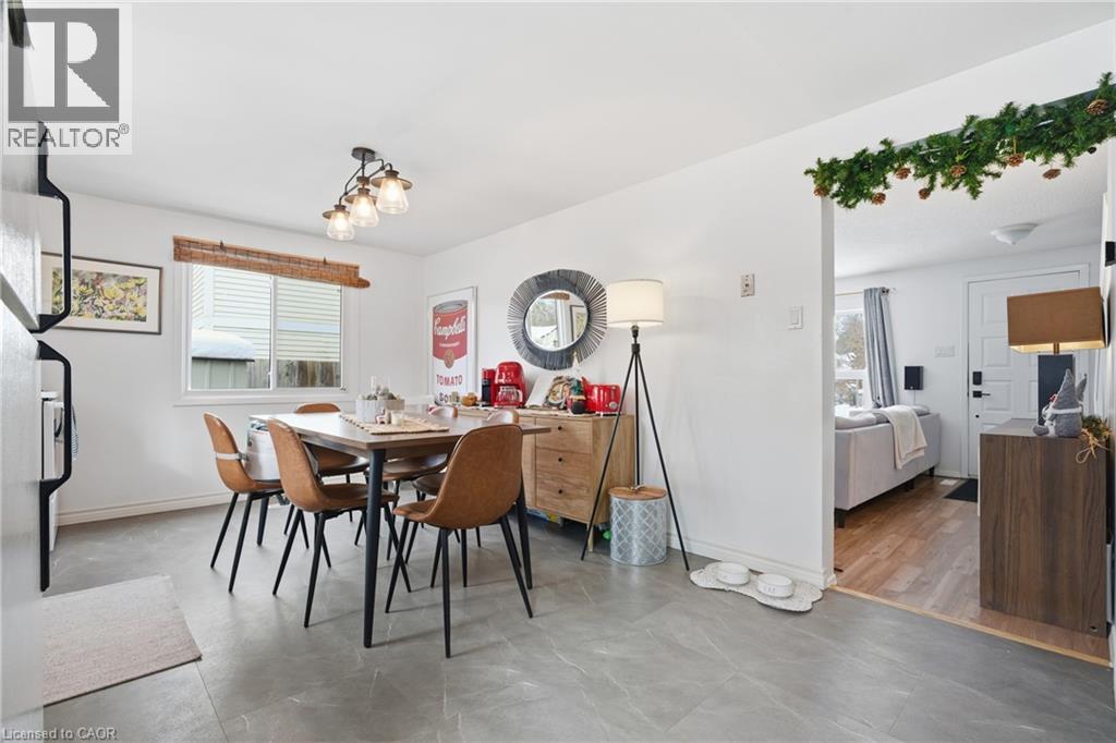 45b Karen Walk, Waterloo, Ontario  N2L 5X1 - Photo 9 - 40790992