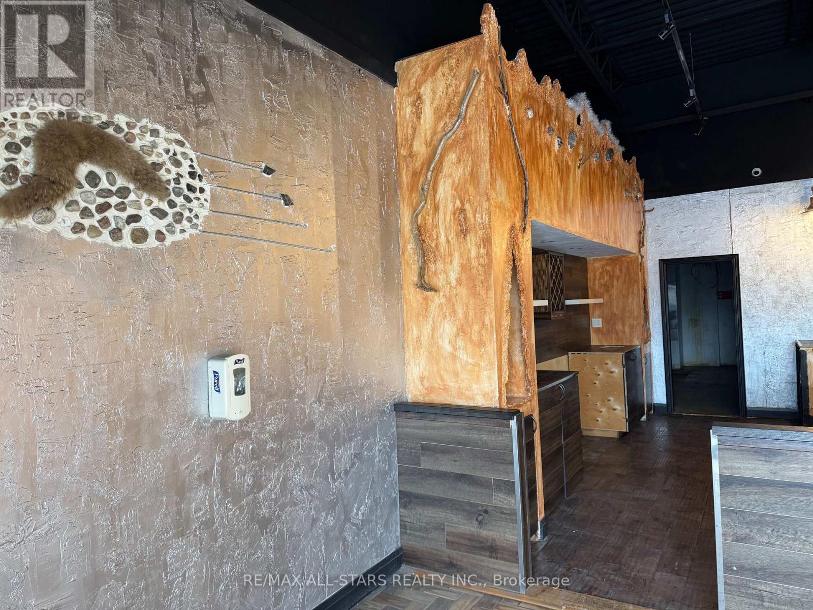 20887 Dalton Road, Georgina, Ontario  L0E 1R0 - Photo 6 - N12603642