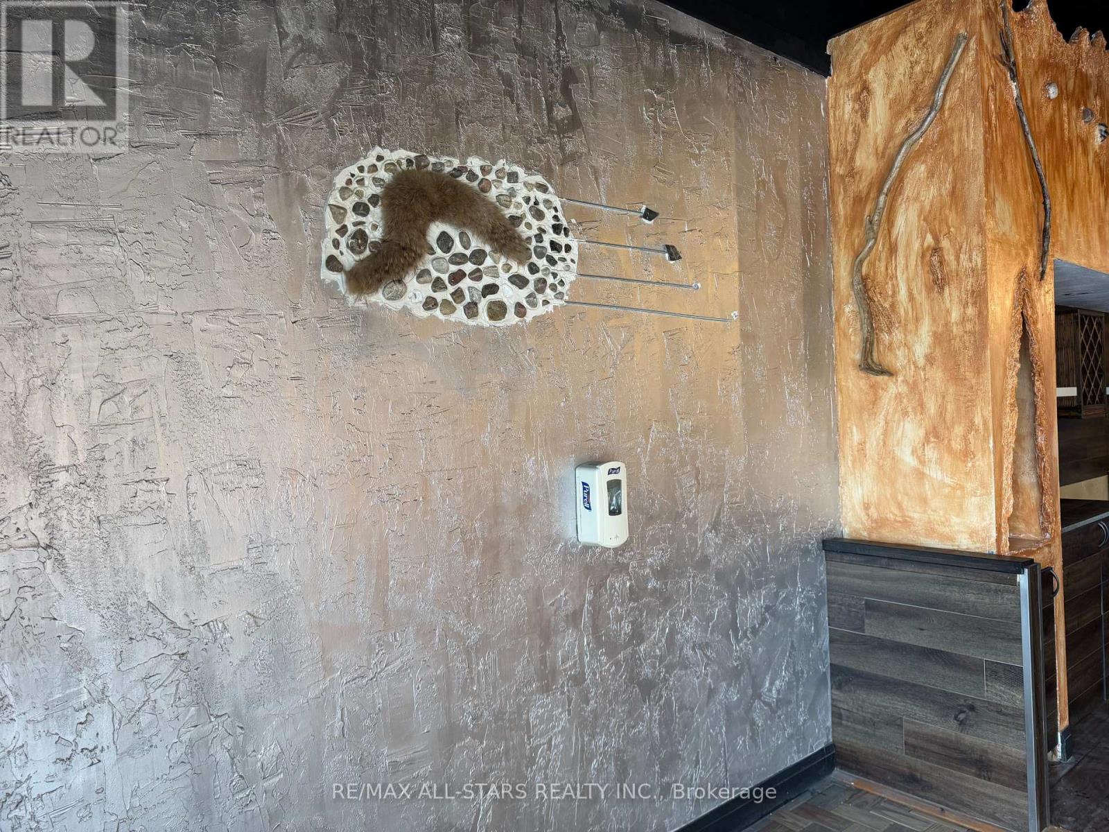 20887 Dalton Road, Georgina, Ontario  L0E 1R0 - Photo 8 - N12603642