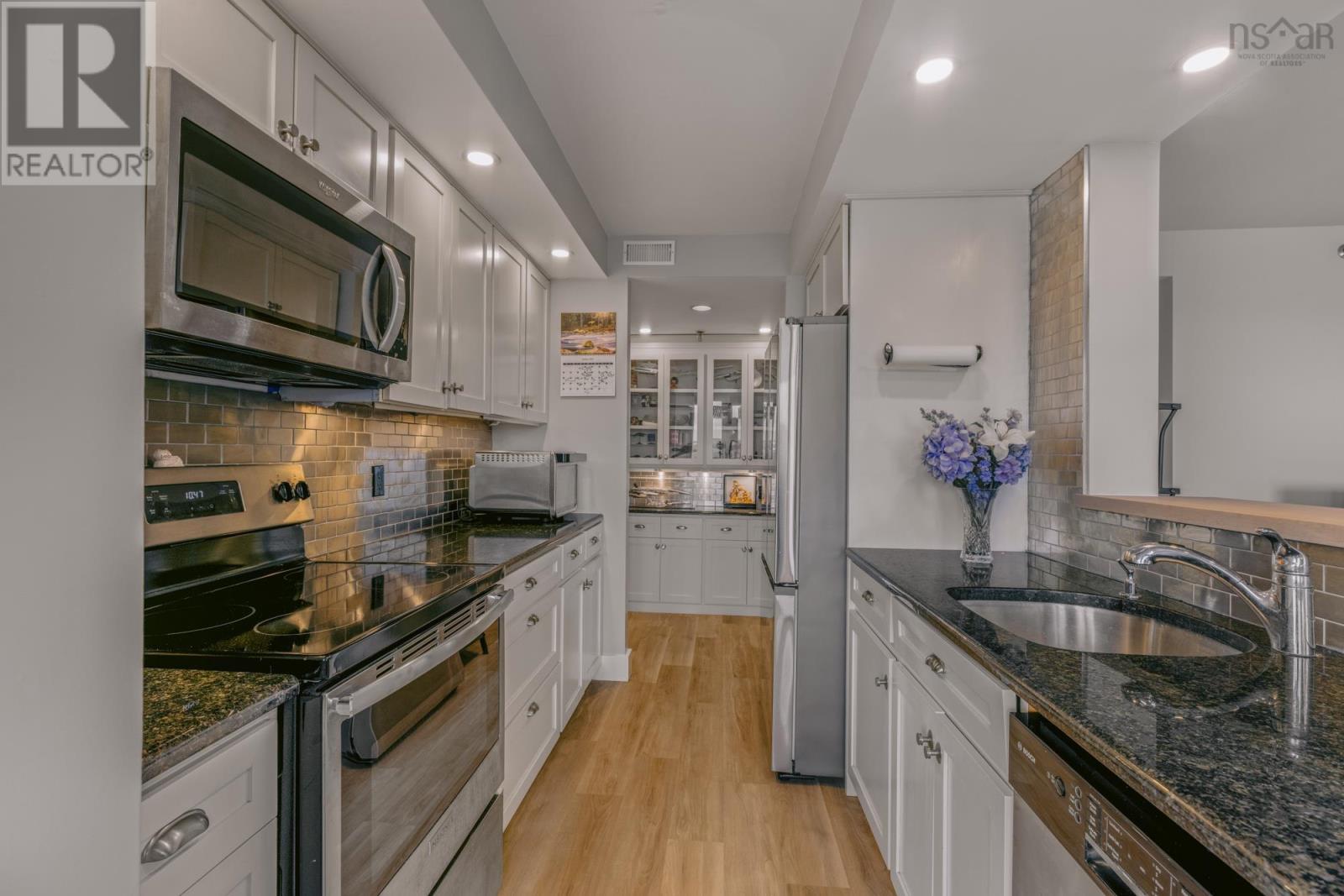 216 45 Vimy Avenue, Halifax, Nova Scotia  B3M 4C5 - Photo 7 - 202526312