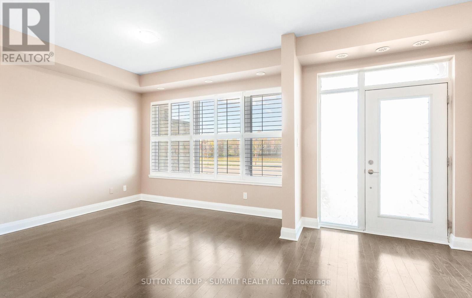 6 - 70 Littlecreek Road, Mississauga, Ontario  L5R 0E9 - Photo 4 - W12603632