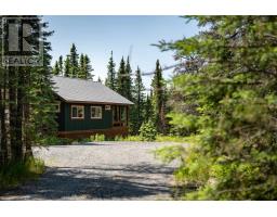 1 Gunn Lake RD, Minaki, Ontario