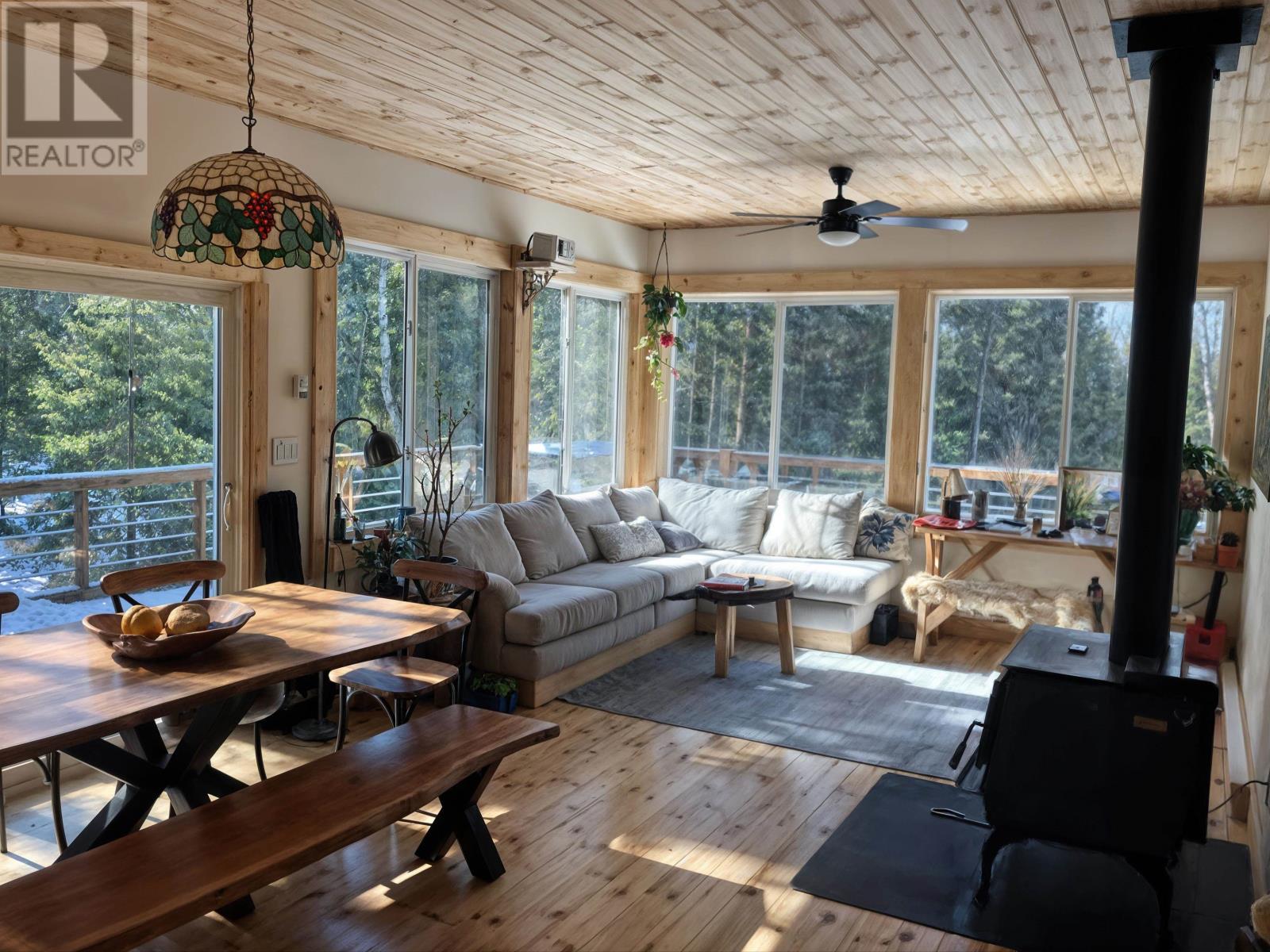 1 Gunn Lake Rd, Minaki, Ontario  P0X 1J0 - Photo 9 - TB253620