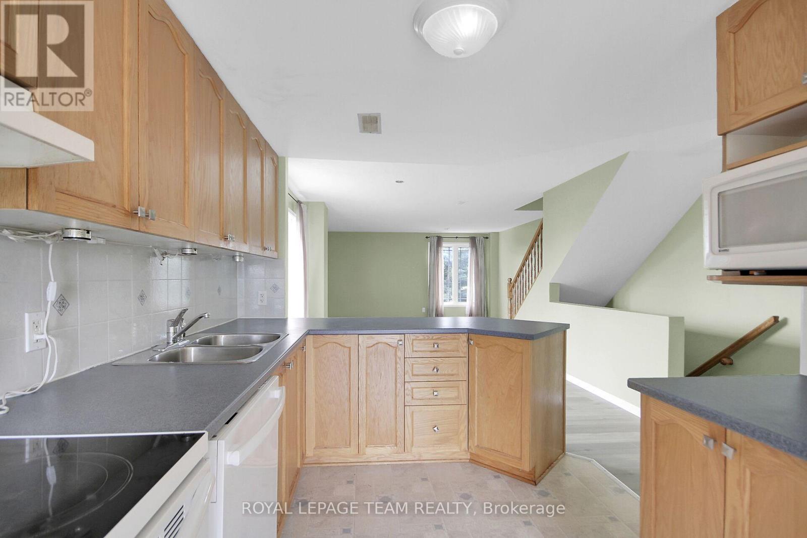 16 - 414 Hillsboro Private N, Ottawa, Ontario  K2M 3A8 - Photo 11 - X12603680