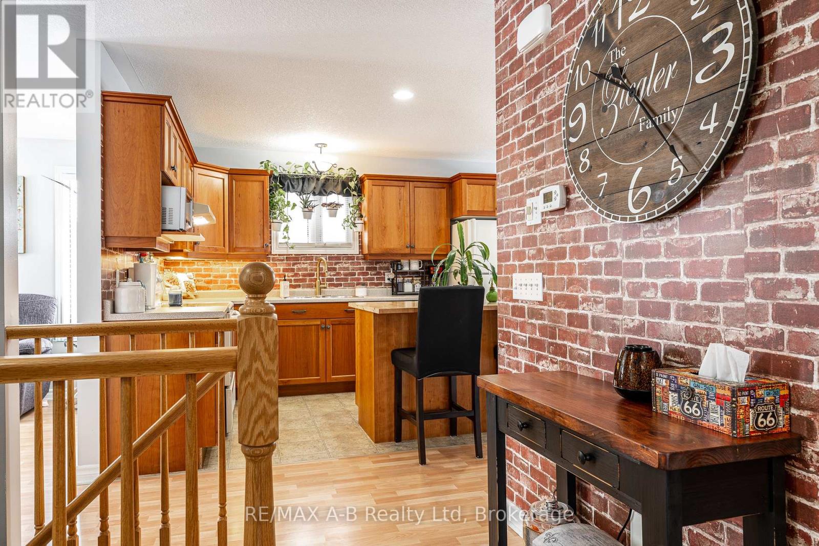 56 Trailside Court, St. Marys, Ontario  N4X 1E6 - Photo 10 - X12603672