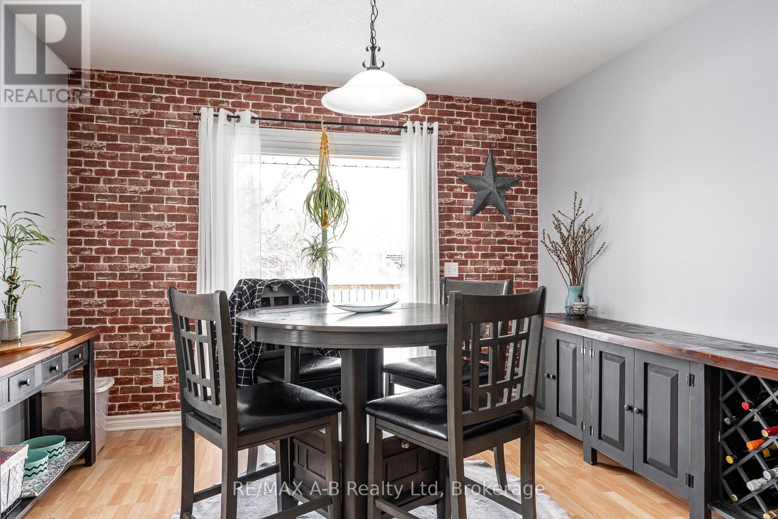 56 Trailside Court, St. Marys, Ontario  N4X 1E6 - Photo 18 - X12603672