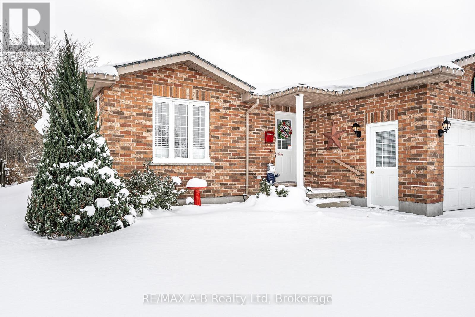 56 Trailside Court, St. Marys, Ontario  N4X 1E6 - Photo 3 - X12603672