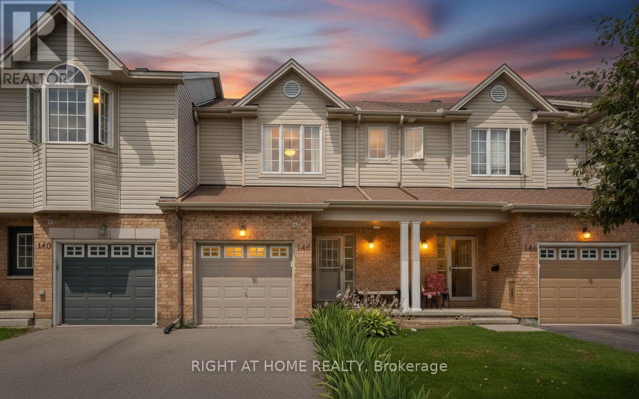 142 LOKOYA STREET, Ottawa, Ontario