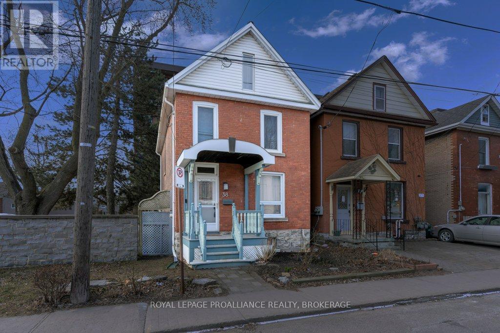 38 ORDNANCE STREET, Kingston, Ontario