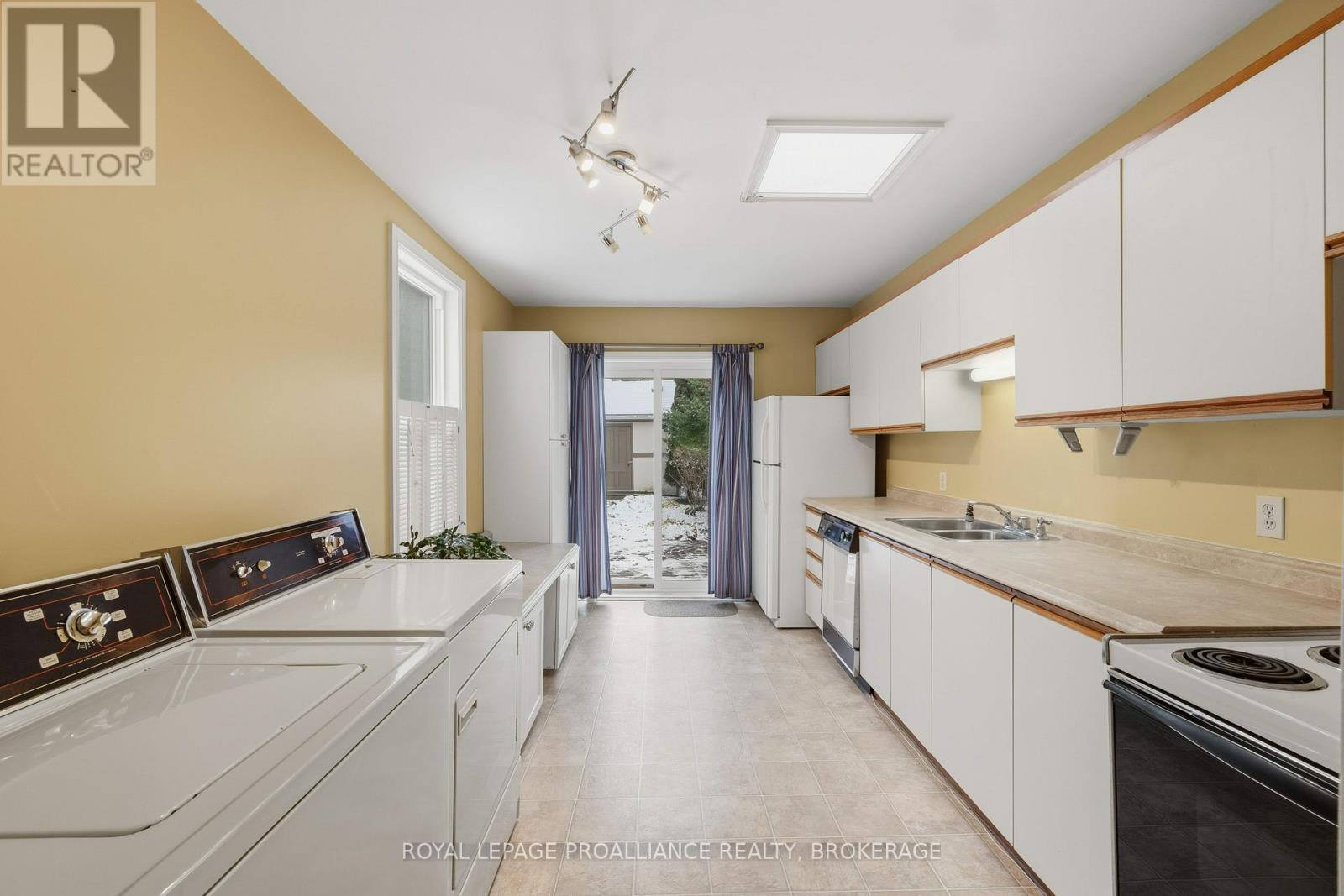 60 Colborne Street, Kingston, Ontario  K7K 1C6 - Photo 13 - X12603750