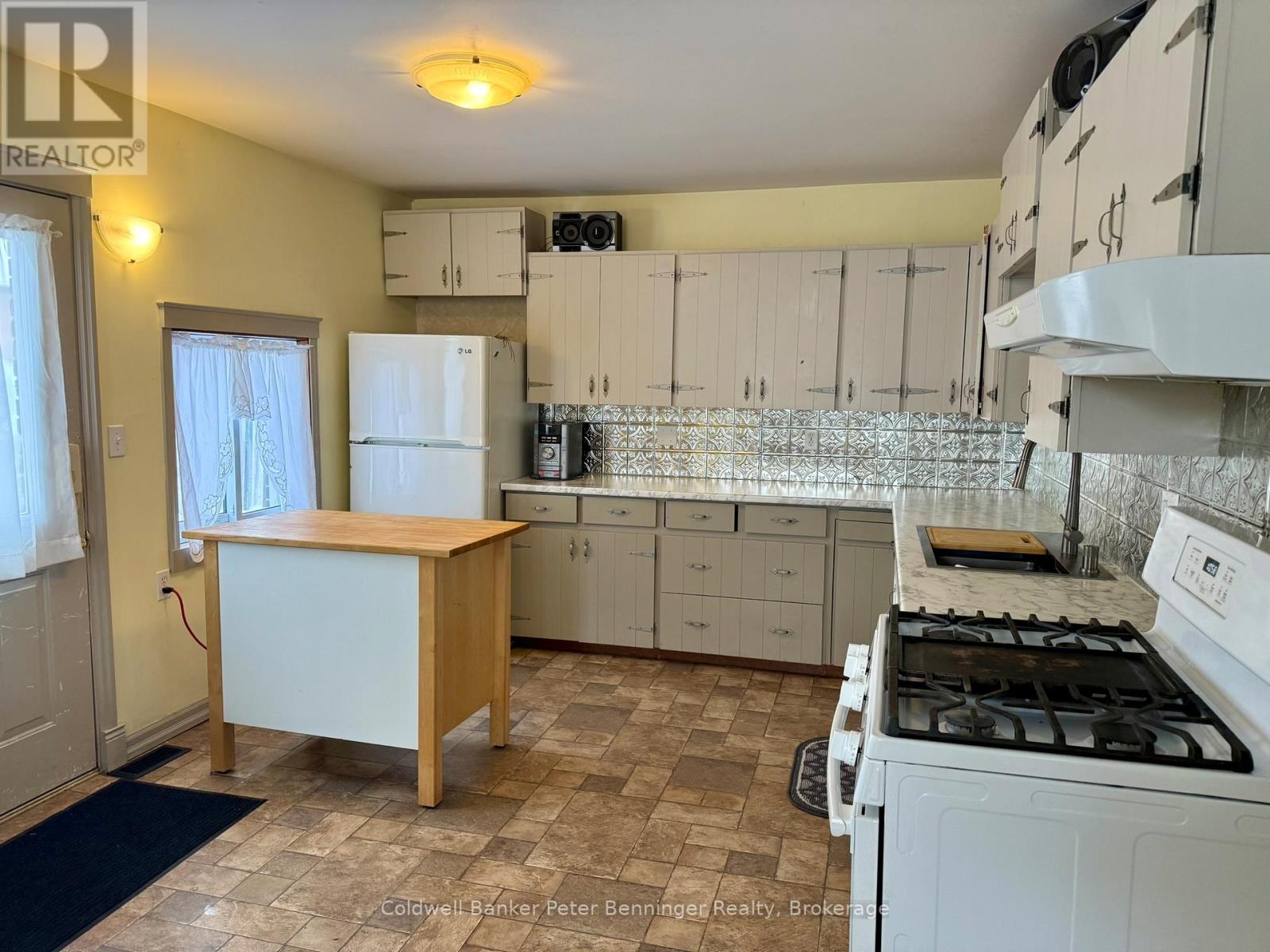 378 11th Street, Hanover, Ontario  N4N 1S5 - Photo 12 - X12603780