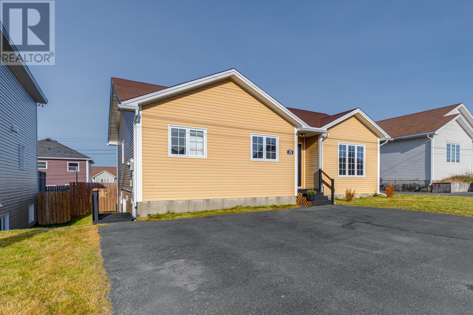 19 Venice Heights, Conception Bay South, Newfoundland & Labrador  A1X 7Y6 - Photo 2 - 1293057