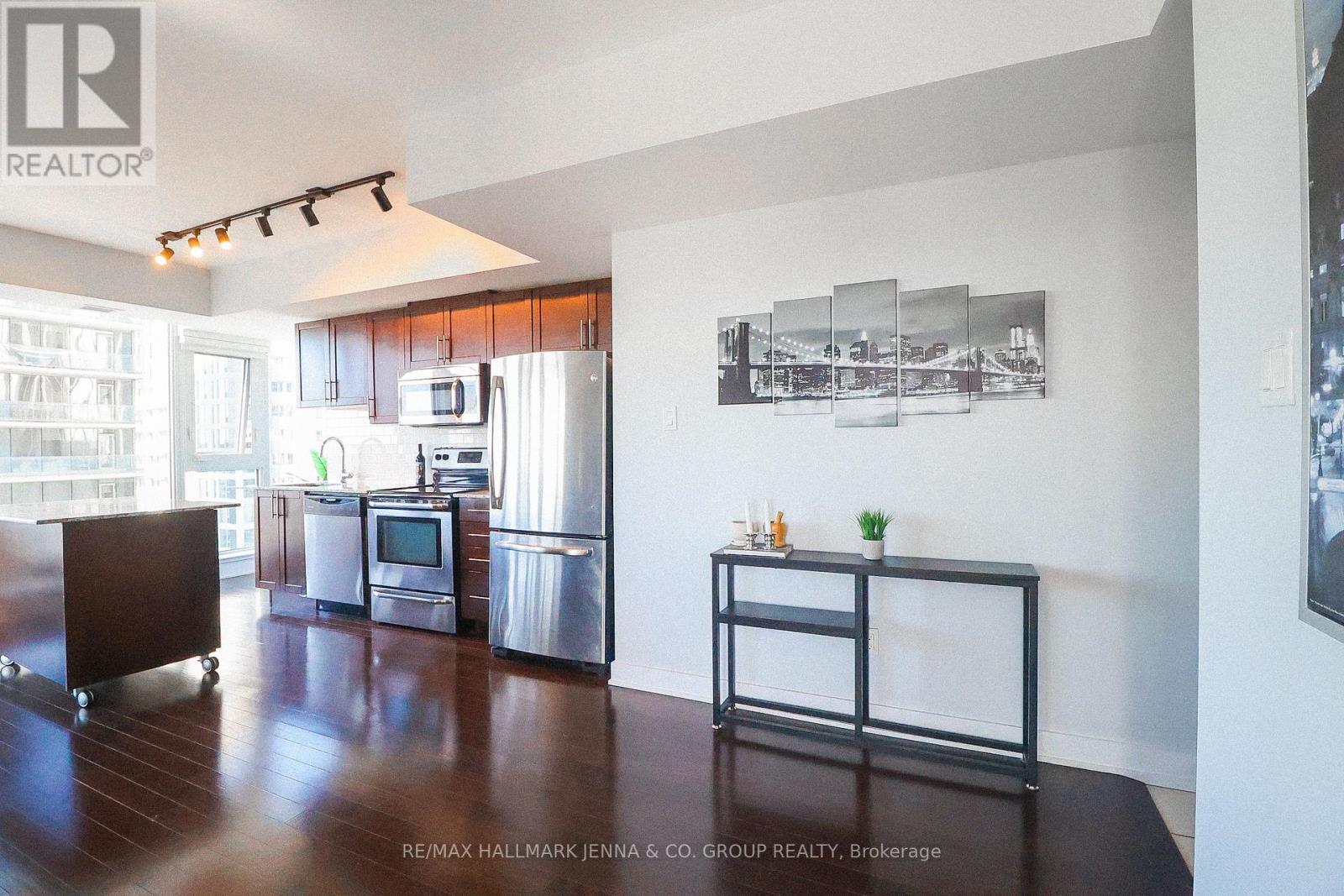 1809 - 179 Metcalfe Street, Ottawa, Ontario  K2P 1P7 - Photo 18 - X12603708