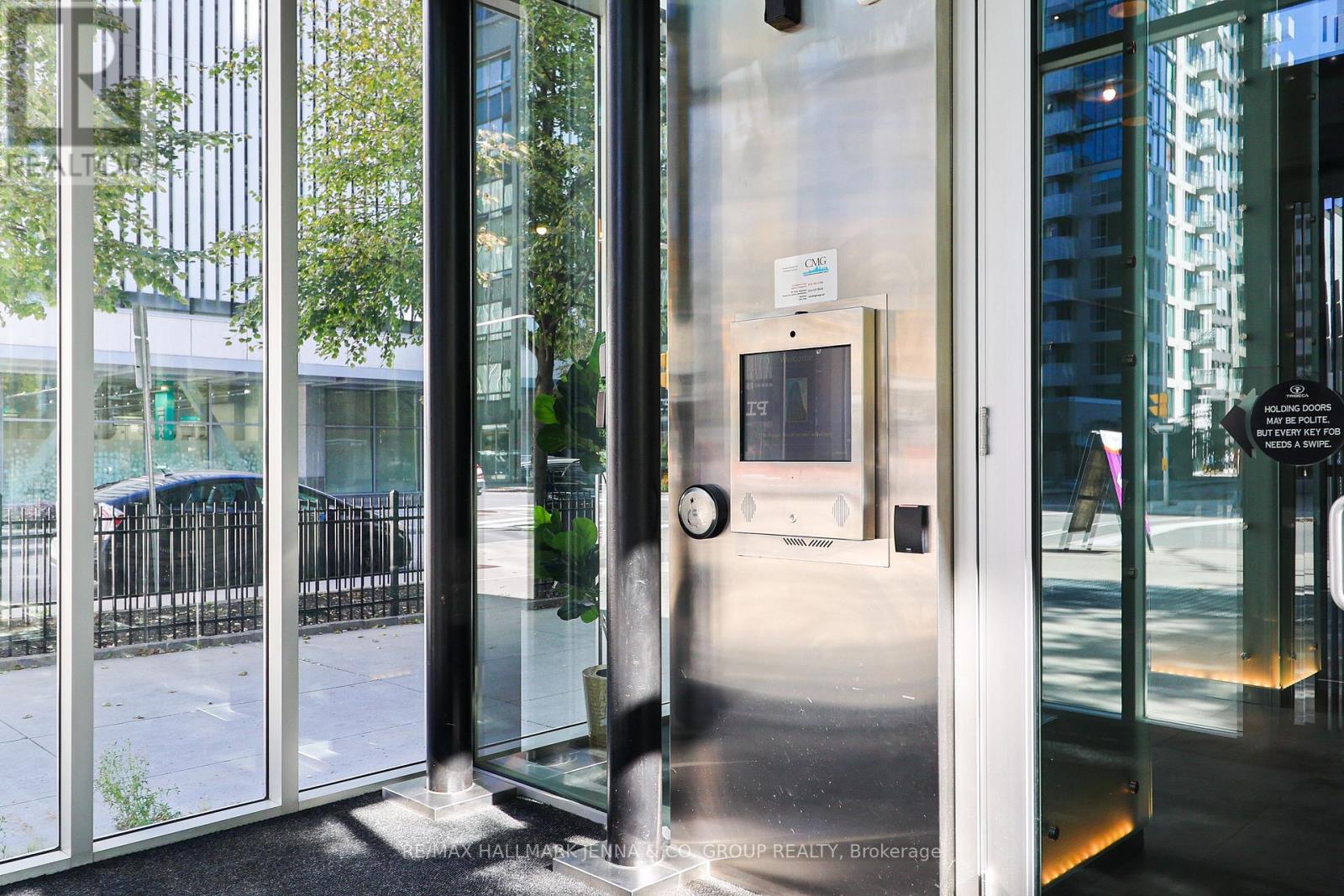 1809 - 179 Metcalfe Street, Ottawa, Ontario  K2P 1P7 - Photo 4 - X12603708