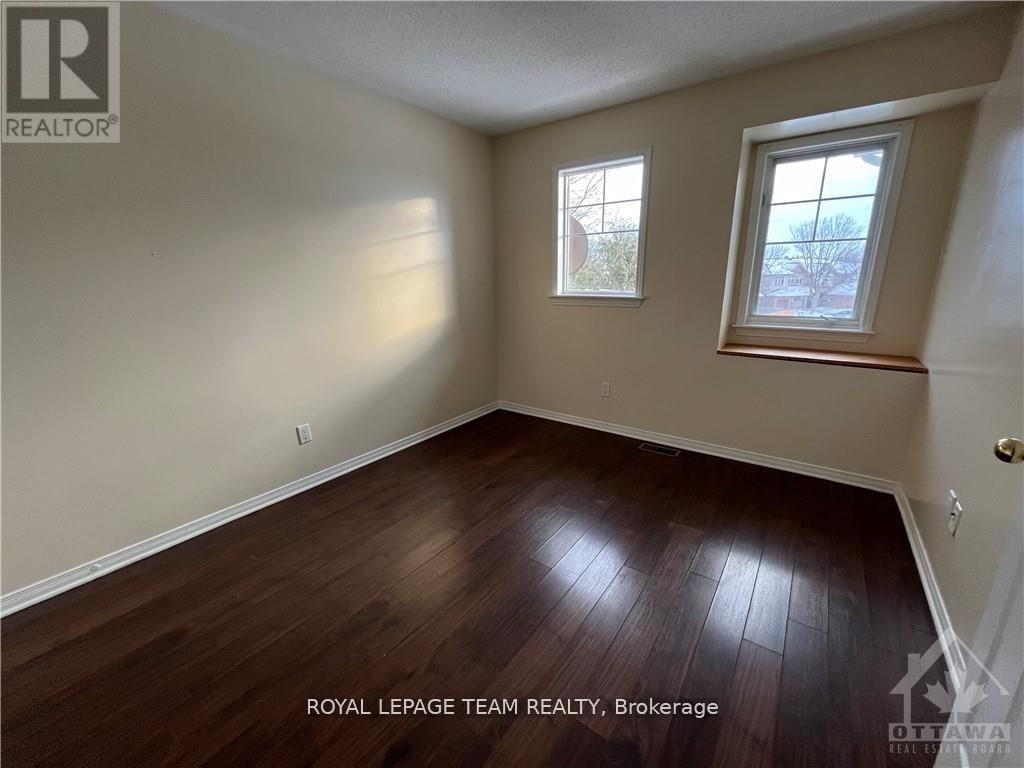 39 Thornbury Crescent, Ottawa, Ontario  K2G 6C5 - Photo 23 - X12603732