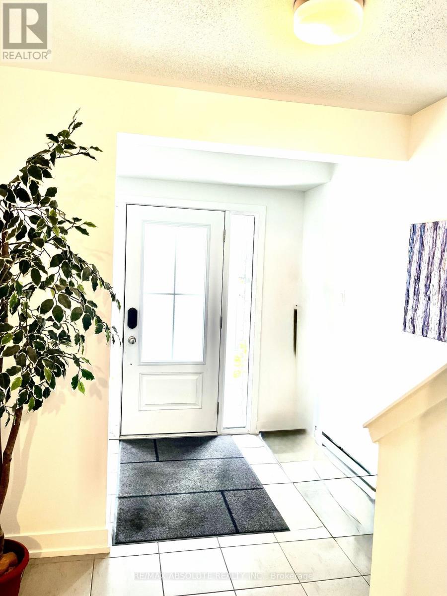 289 Anyolite Private, Ottawa, Ontario  K2J 6P5 - Photo 2 - X12603764