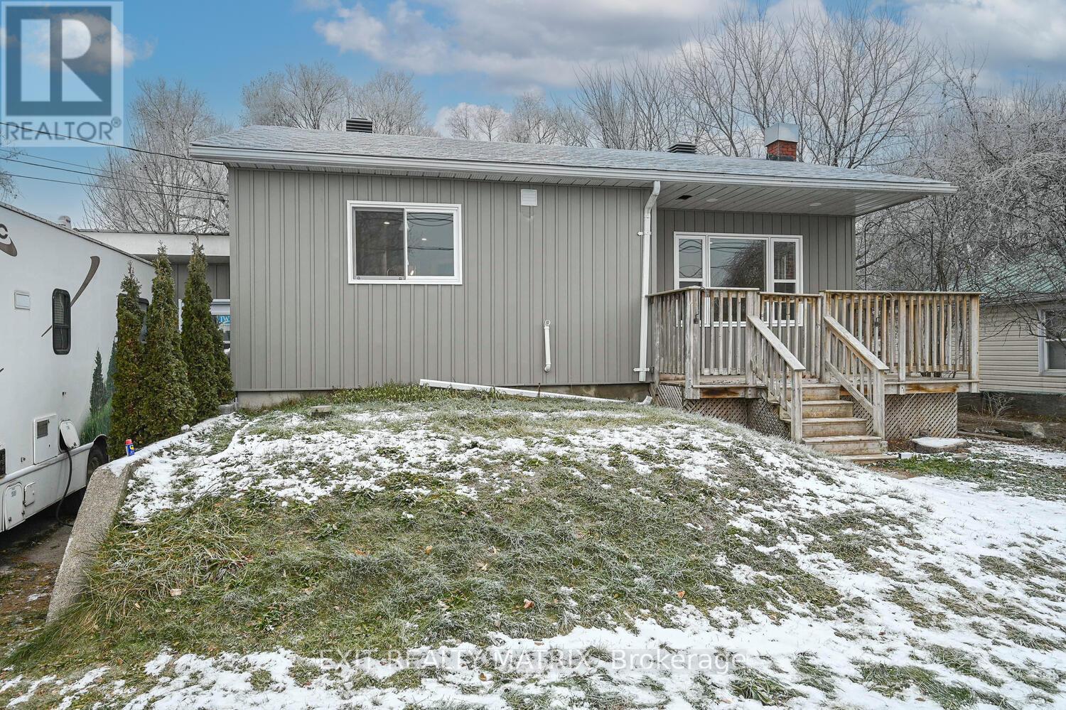 7510 Roger Stevens Drive, Montague, Ontario  K7A 4X9 - Photo 2 - X12603776