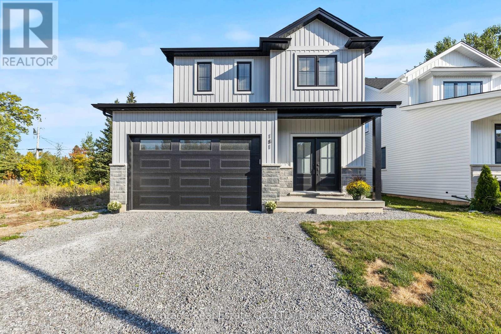 181 Hodgkins Avenue, Thorold, Ontario  L2V 0M6 - Photo 1 - X12603760