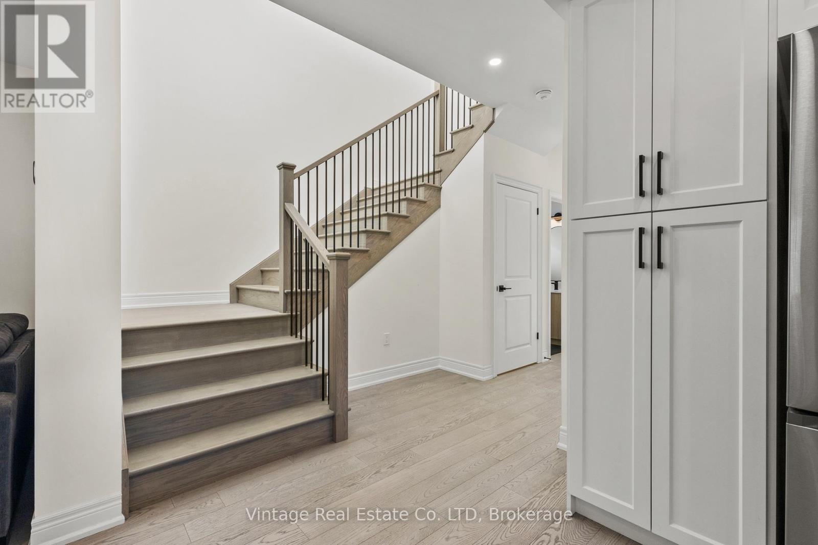 181 Hodgkins Avenue, Thorold, Ontario  L2V 0M6 - Photo 12 - X12603760