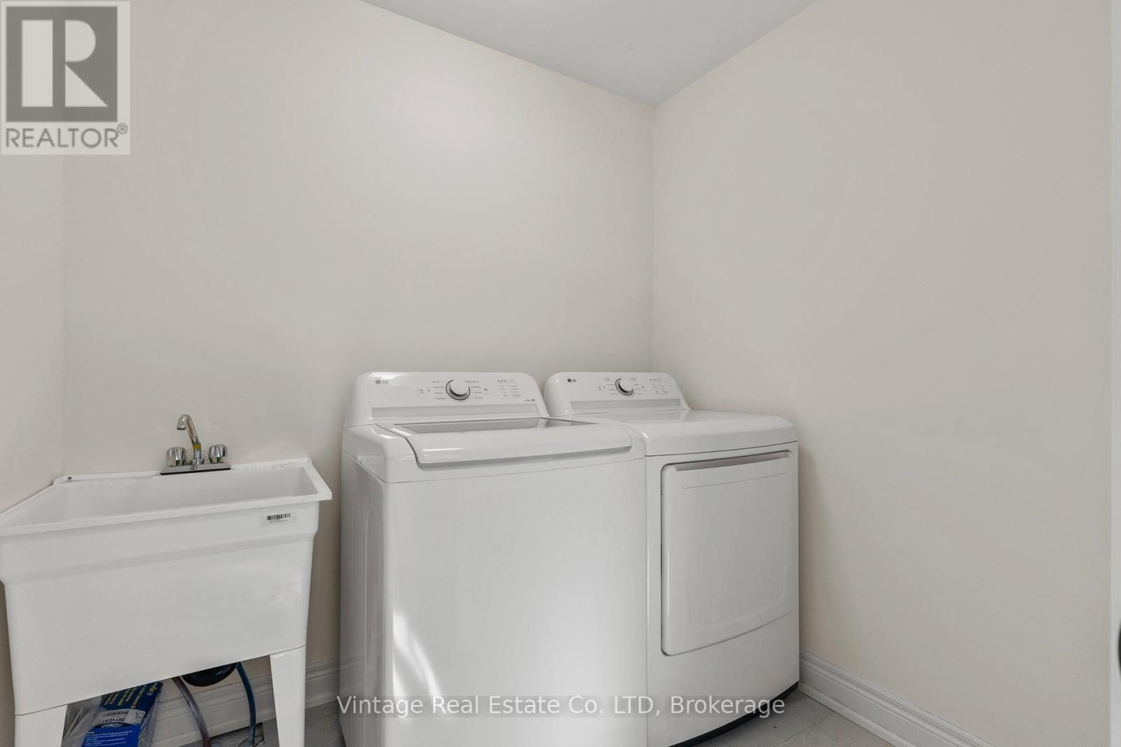 181 Hodgkins Avenue, Thorold, Ontario  L2V 0M6 - Photo 16 - X12603760