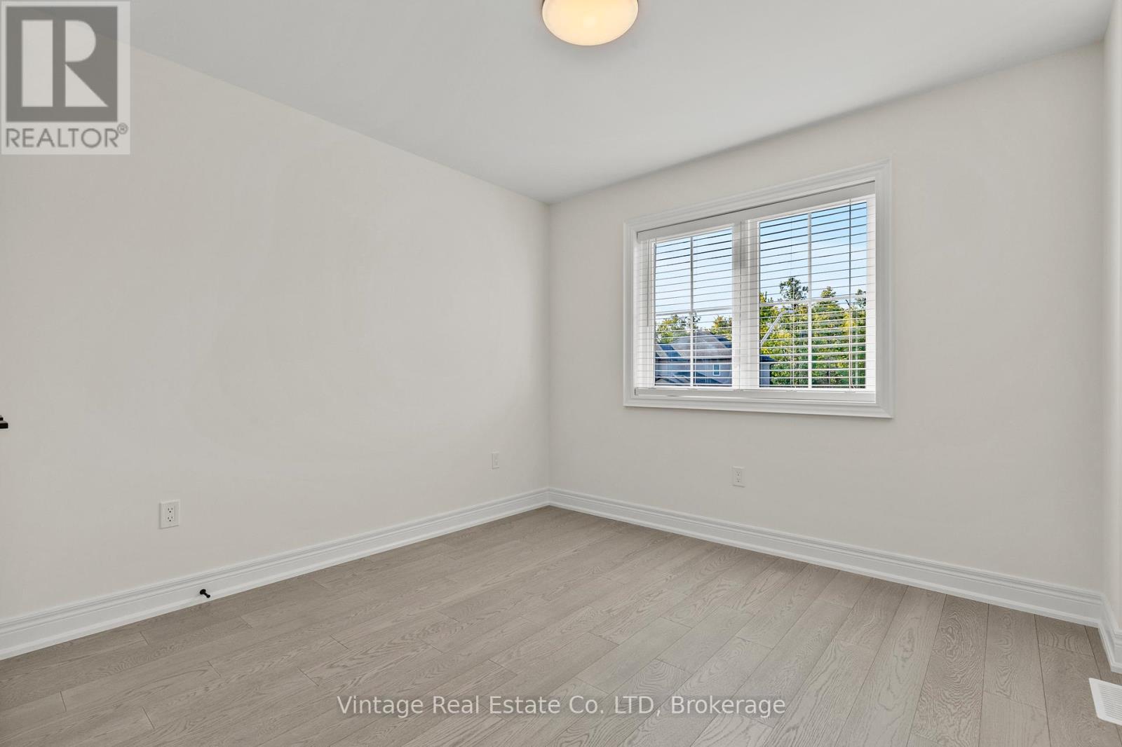 181 Hodgkins Avenue, Thorold, Ontario  L2V 0M6 - Photo 19 - X12603760