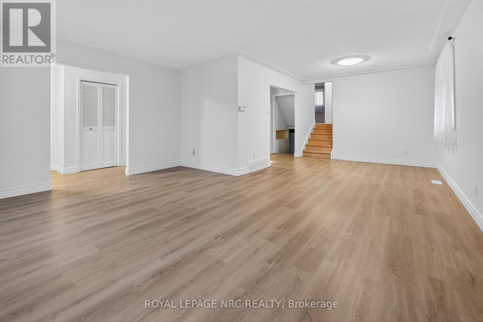 1 Rainbow Drive, St. Catharines (Bunting/linwell), Ontario  L2M 7A2 - Photo 7 - X12603762