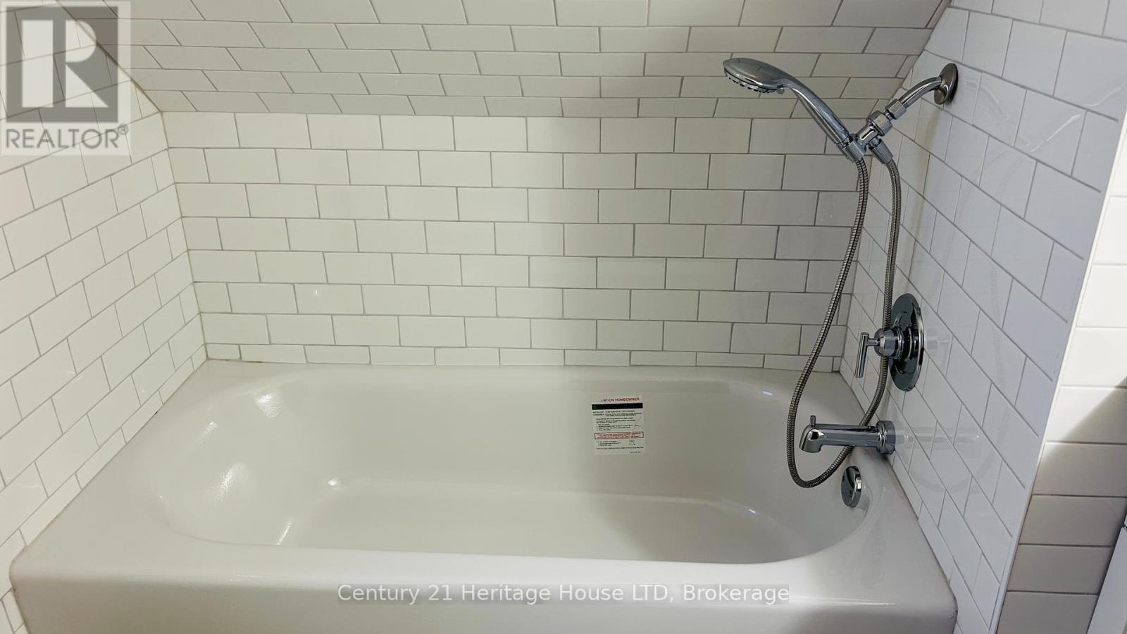 500 Lakeshore Road, Fort Erie (Lakeshore), Ontario  L2A 1B5 - Photo 26 - X12603774