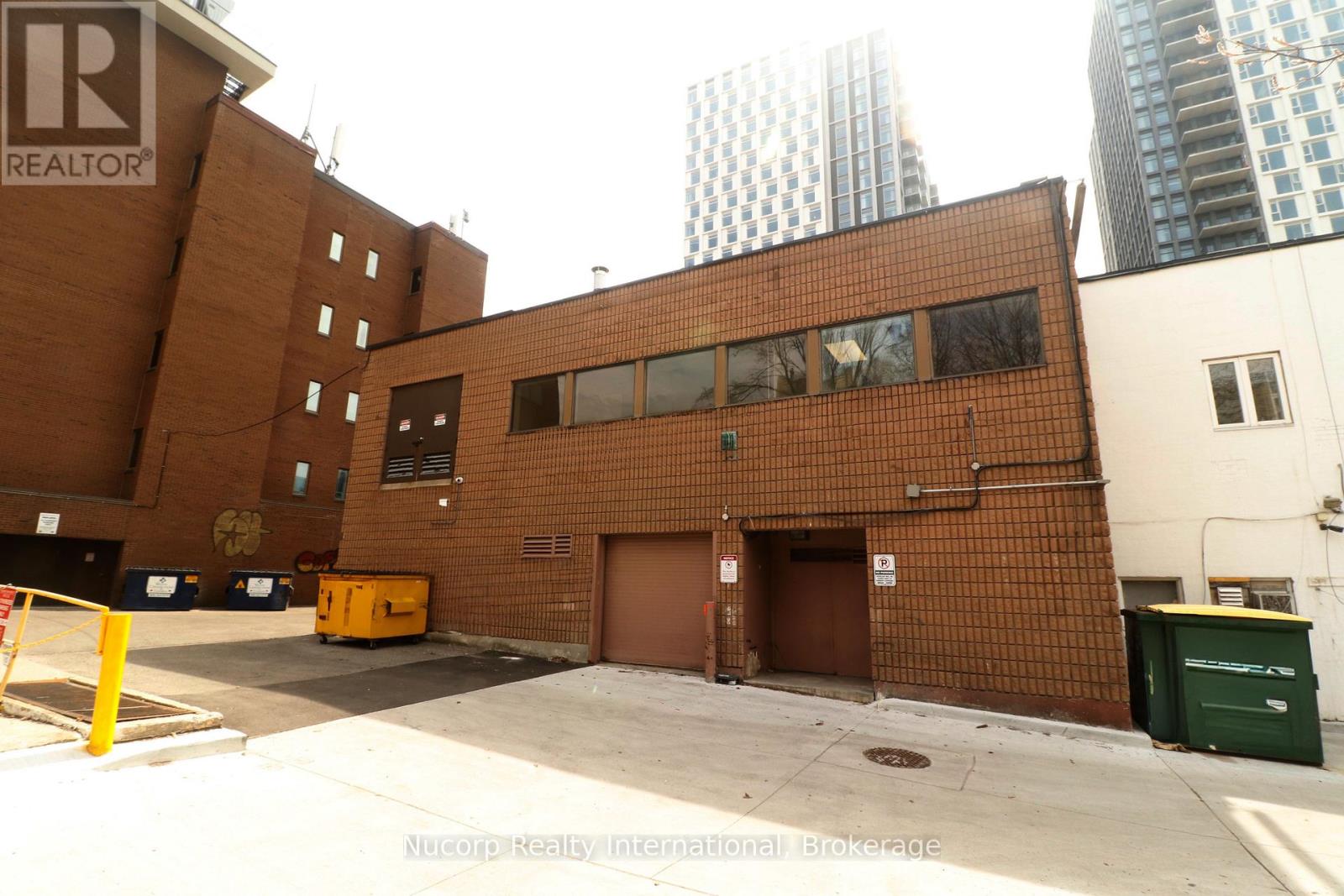 200 - 570 Bloor Street W, Toronto, Ontario  M6G 1K1 - Photo 14 - C12603700