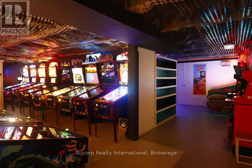 Lower - 570 Bloor Street W, Toronto, Ontario  M6G 1K1 - Photo 5 - C12603702