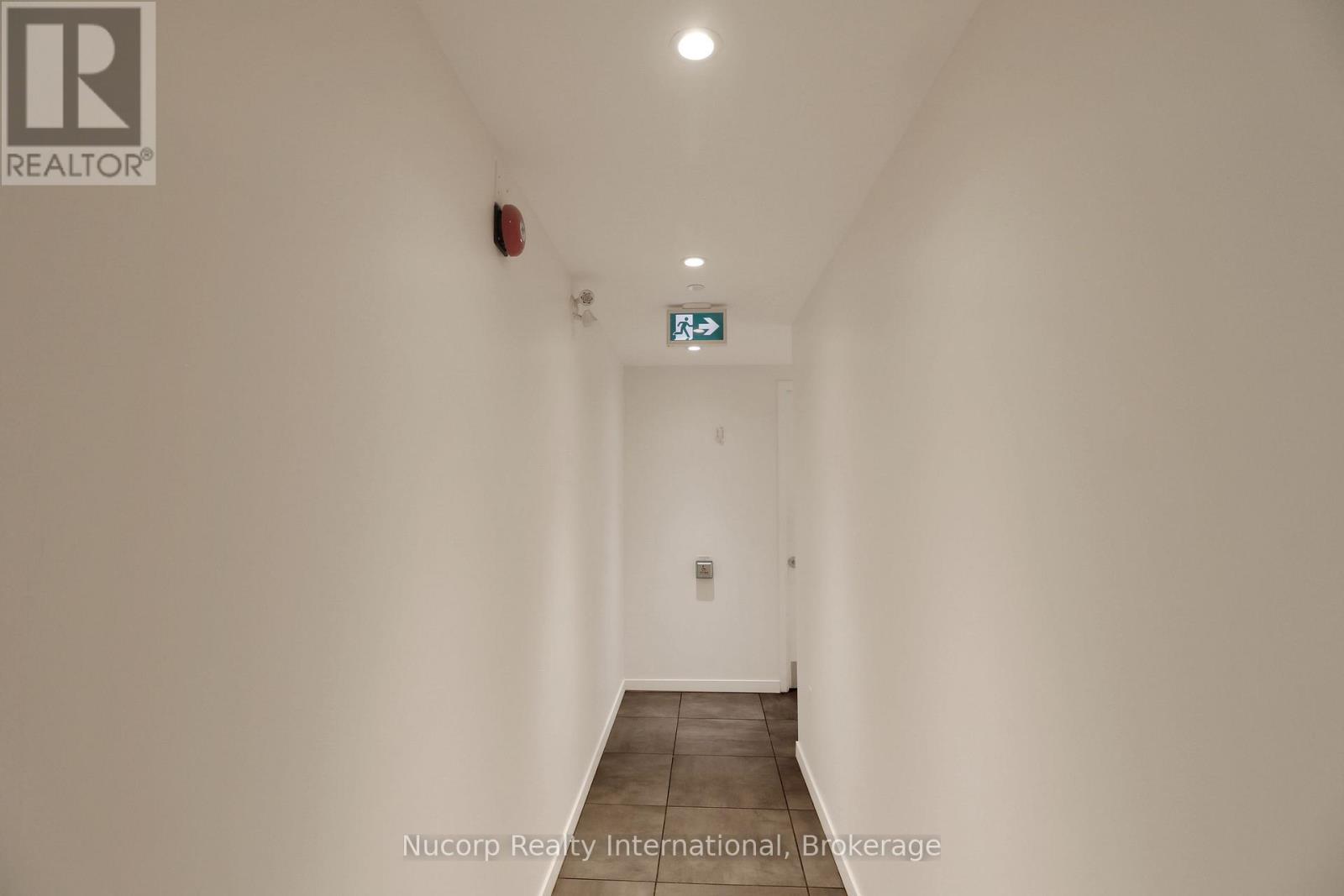 First And Second Floor - 570 Bloor Street W, Toronto, Ontario  M6G 1K1 - Photo 4 - C12603716