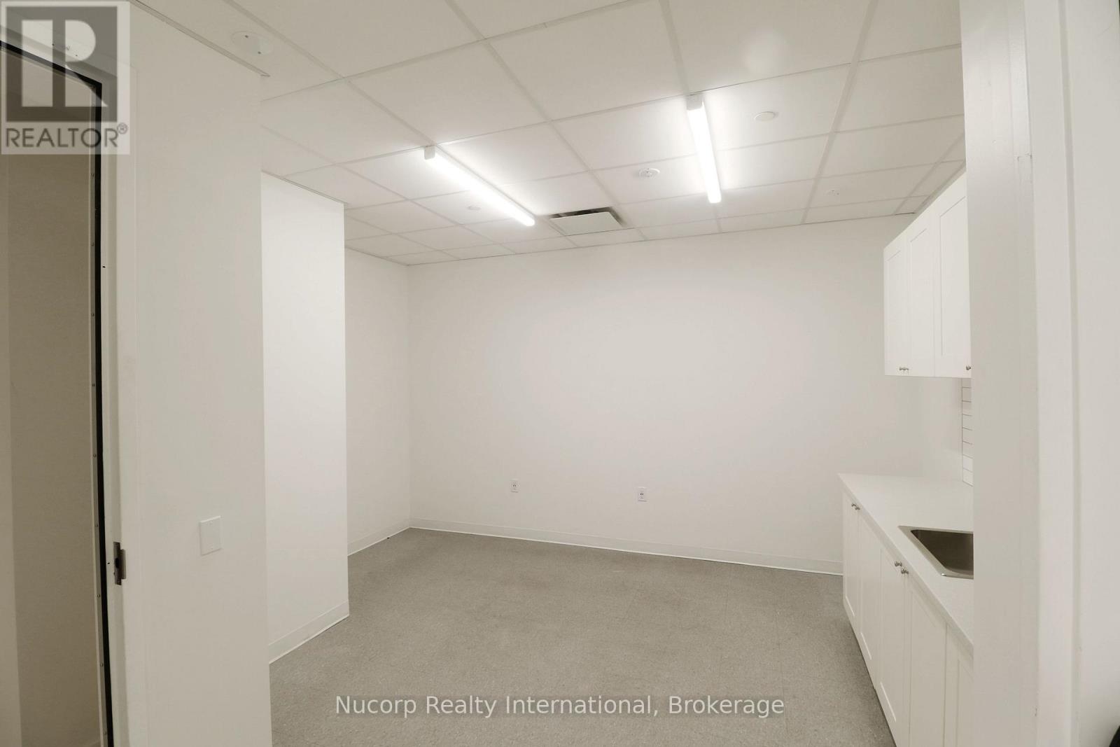 First And Second Floor - 570 Bloor Street W, Toronto, Ontario  M6G 1K1 - Photo 6 - C12603716