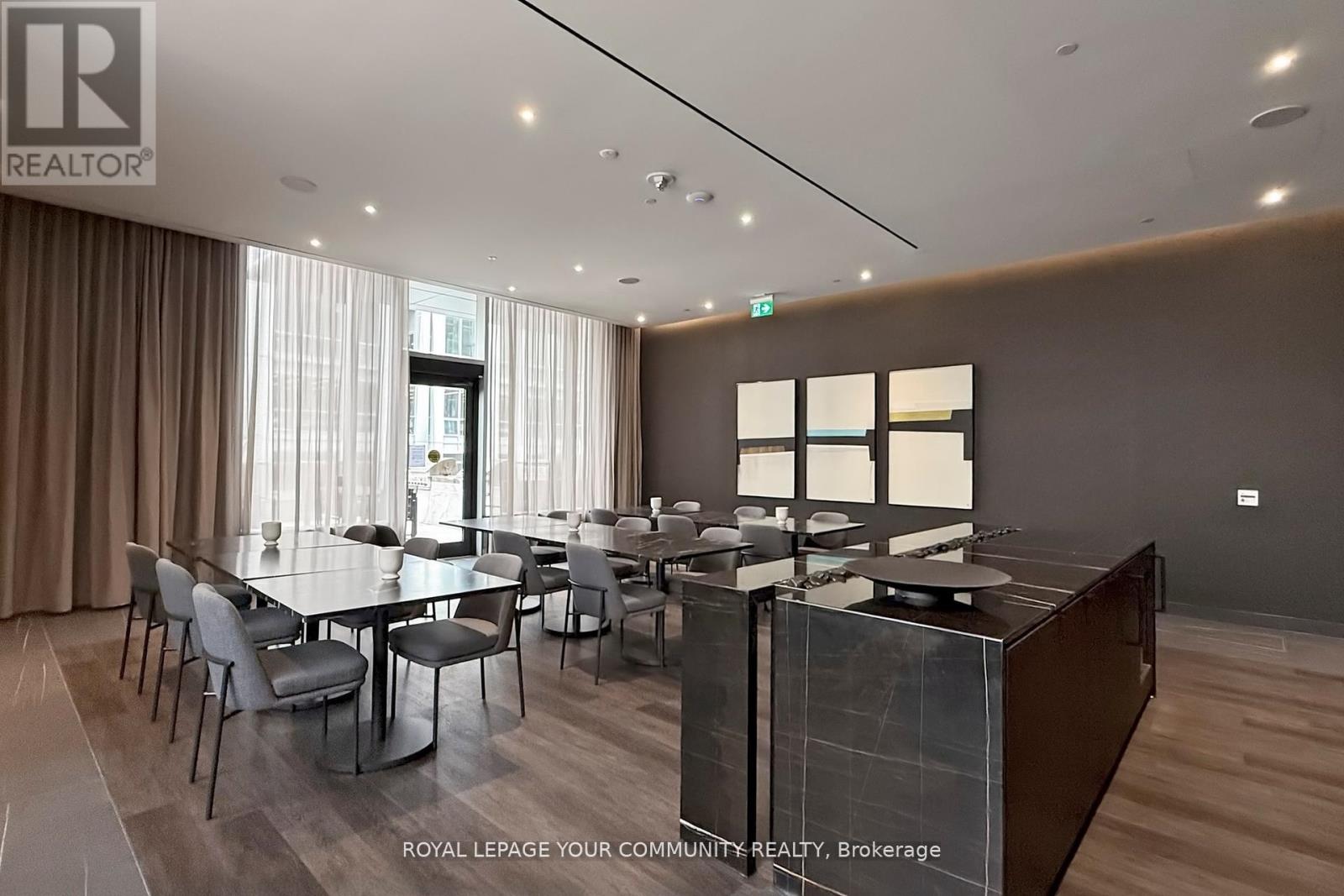 5802 - 11 Yorkville Avenue, Toronto, Ontario  M4W 0B7 - Photo 22 - C12603782