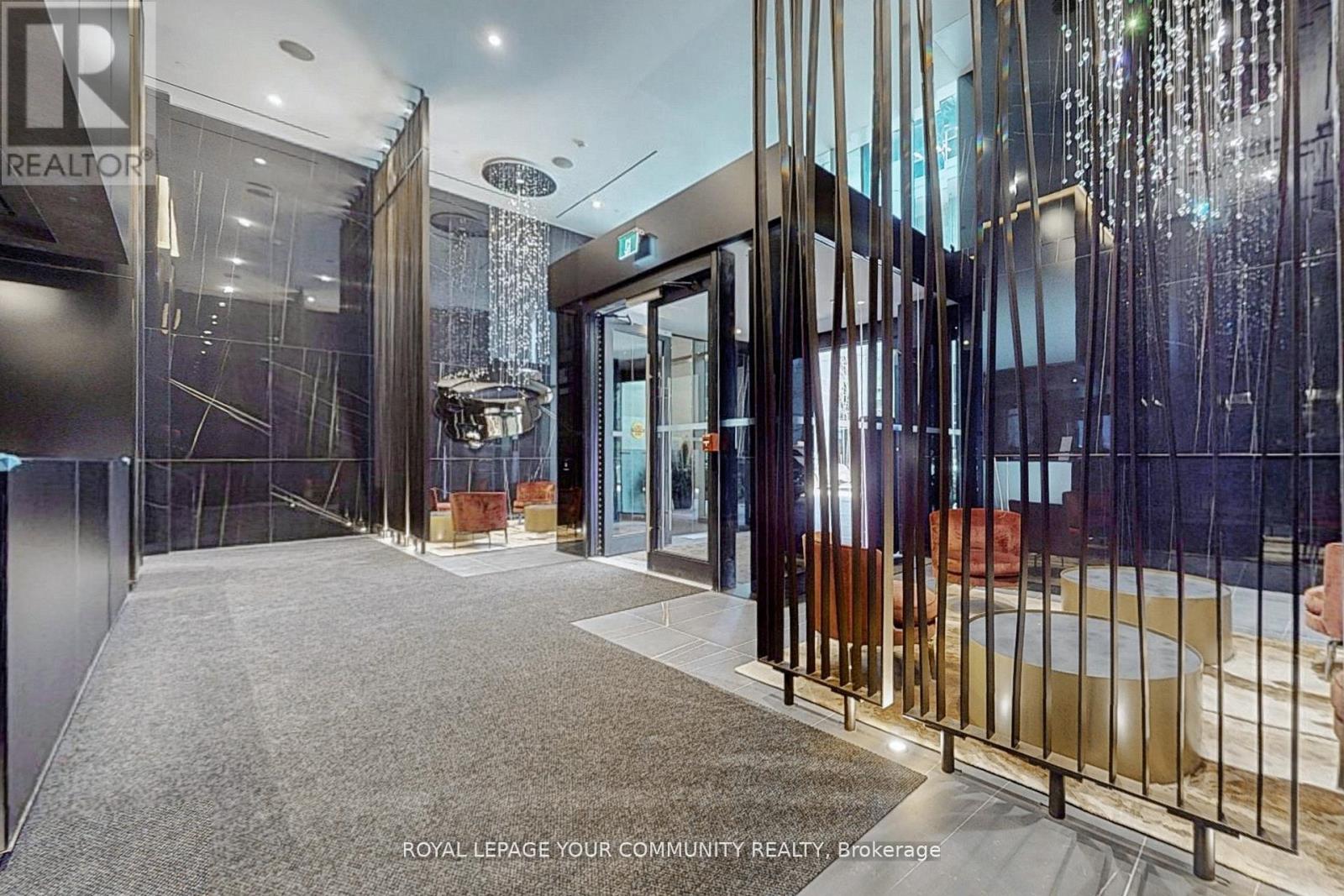 5802 - 11 Yorkville Avenue, Toronto, Ontario  M4W 0B7 - Photo 3 - C12603782