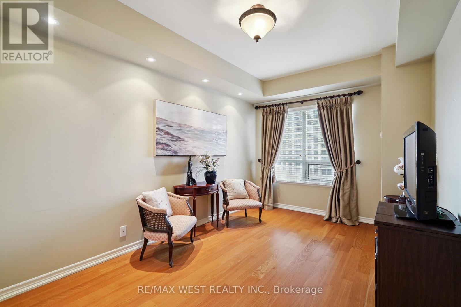 407 - 9235 Jane Street, Vaughan, Ontario  L6A 0J8 - Photo 9 - N12601540