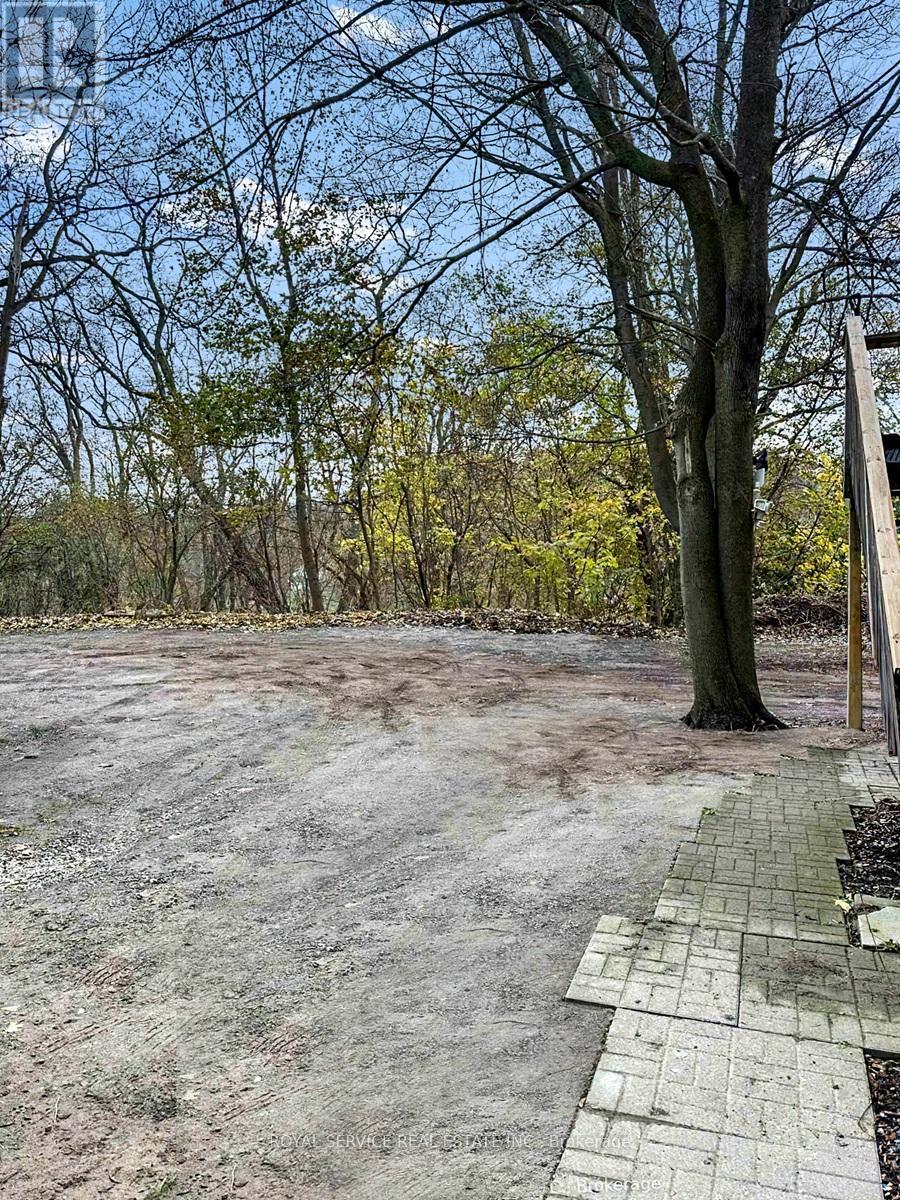 1 - 197 Walton Street, Port Hope, Ontario  L1A 1N7 - Photo 17 - X12548620