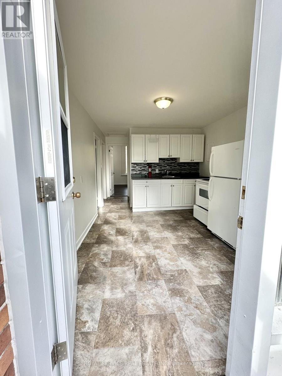 1 - 197 Walton Street, Port Hope, Ontario  L1A 1N7 - Photo 5 - X12548620