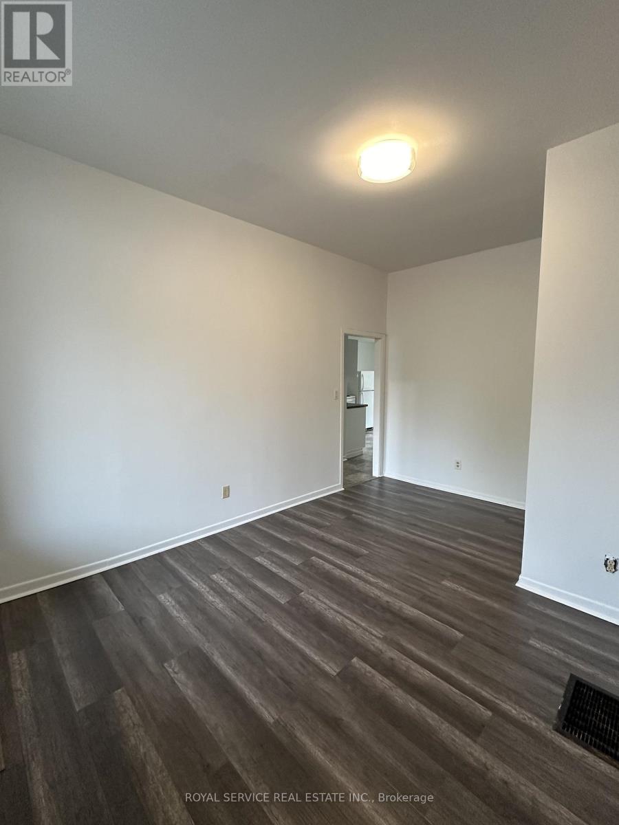 1 - 197 Walton Street, Port Hope, Ontario  L1A 1N7 - Photo 4 - X12548620