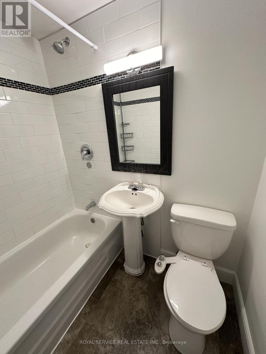 1 - 197 Walton Street, Port Hope, Ontario  L1A 1N7 - Photo 10 - X12548620