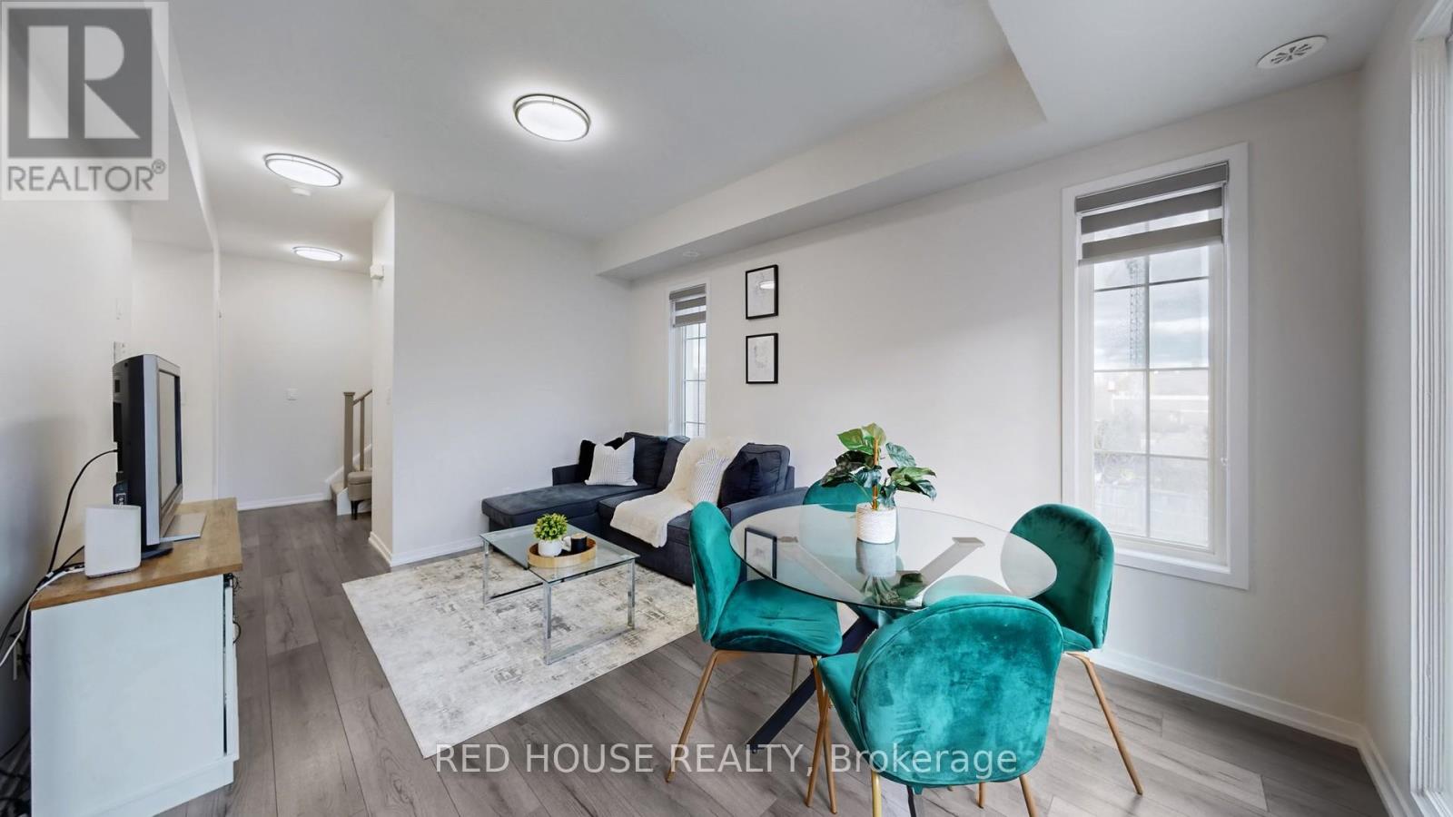 E08 - 26 Bruce Street, Vaughan, Ontario  L4L 1J4 - Photo 3 - N12603720