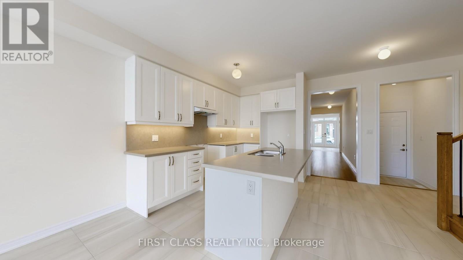 9 Percheron Court, Markham, Ontario  L6C 3T5 - Photo 7 - N12603730